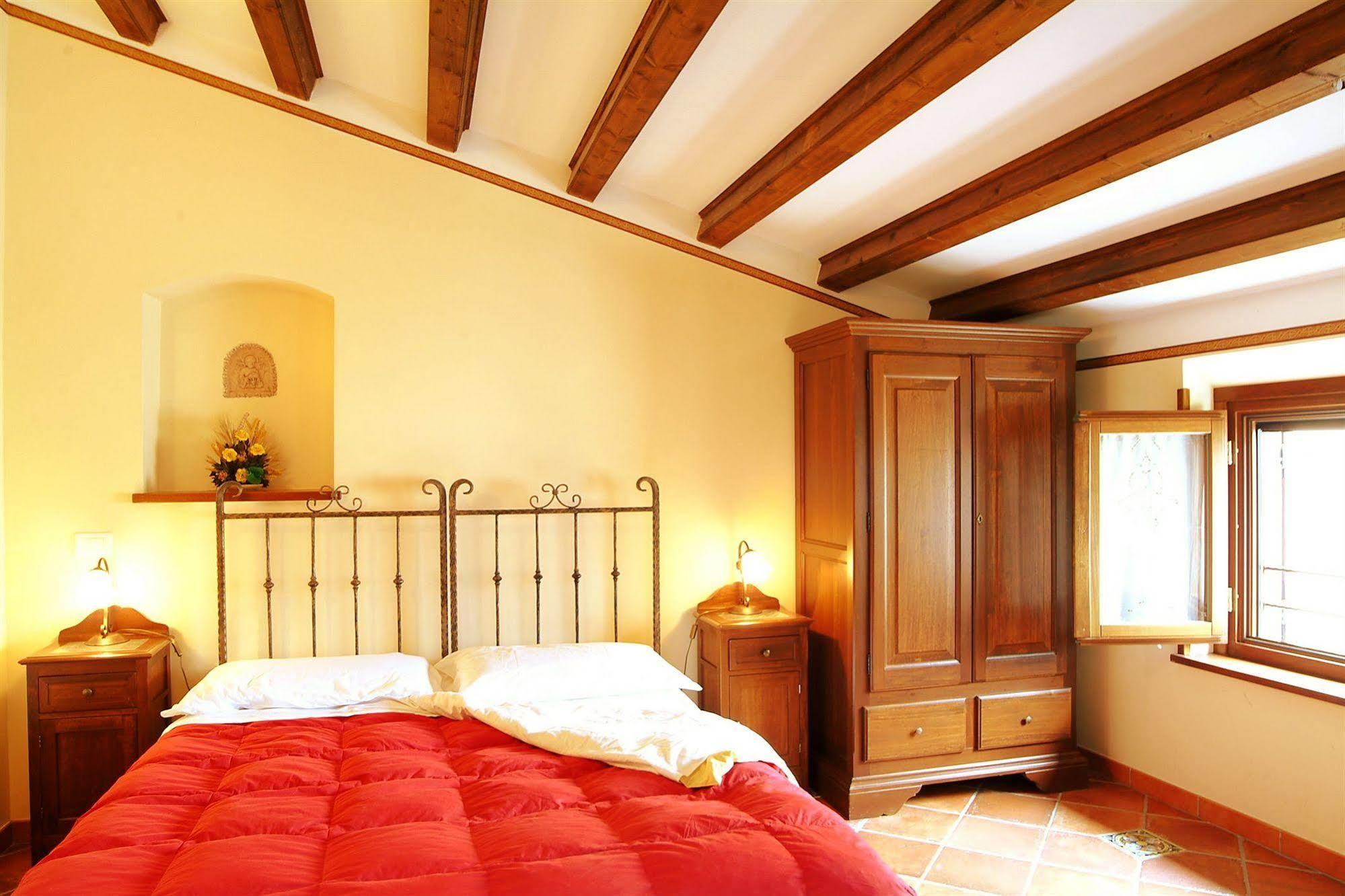 Il Castello Bed & Breakfast Petralia Sottana Exterior photo
