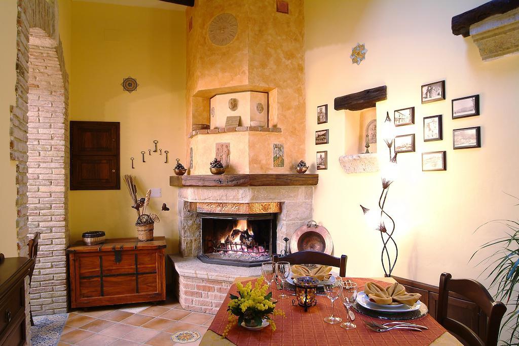 Il Castello Bed & Breakfast Petralia Sottana Exterior photo